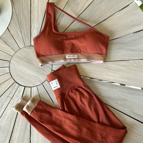 Sarah’s day x white fox desert mirage set - Picture 1 of 5